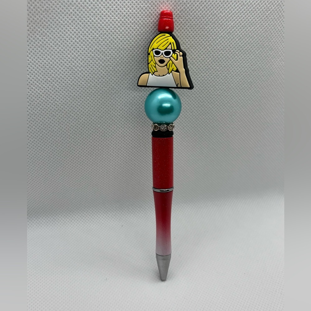 Handmade focal bead pen - Character theme Taylor Swift Music theme